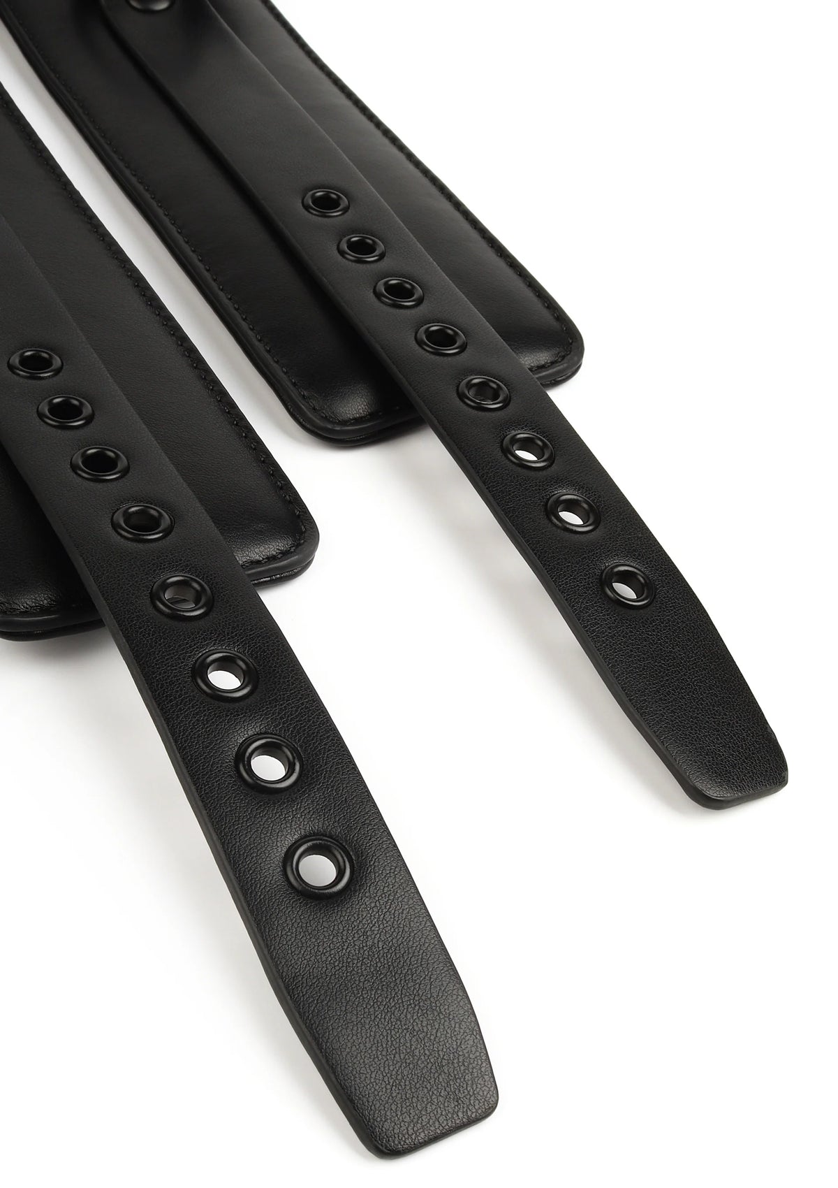 24001_BLACK_07 | bestel discreet online bij Happytoys, de erotische webshop geleid door een vrouw.