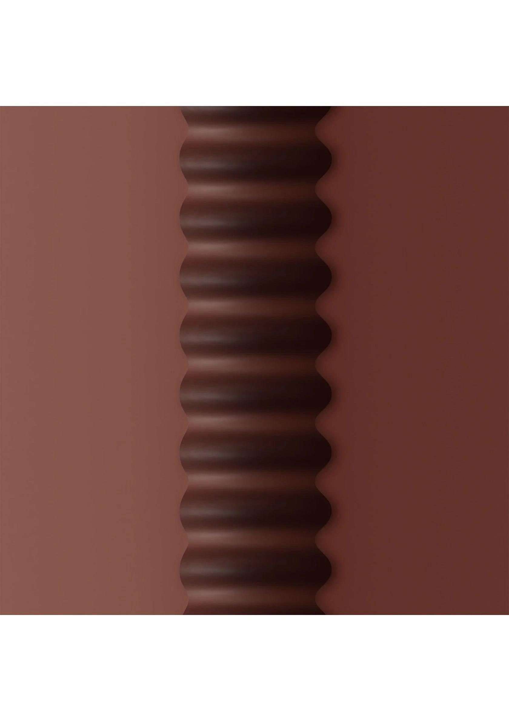 Close-up van de geribbelde rand van een bruine mondhuls