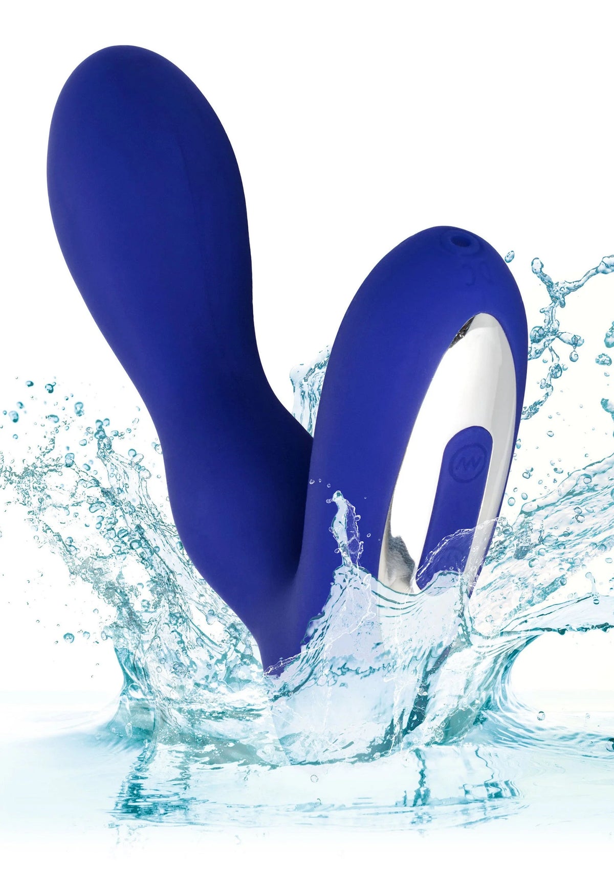 Blauwe buttplug met gebogen vorm en ovale knop; waterdruppels rond het oppervlak