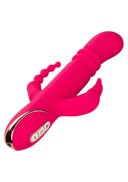 Verwarmde felroze siliconen triple konijnenvibrator met ronde kop en bedieningspaneel.