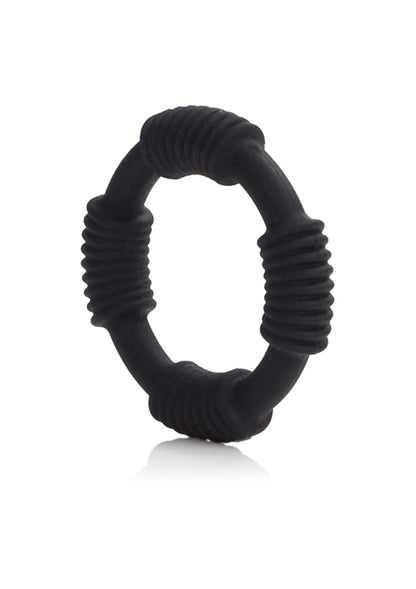 Zwarte ovale siliconen cockring met ribbels aan de zijkanten