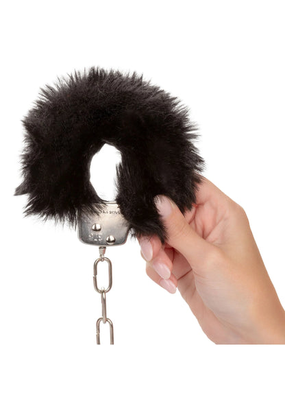 Bestel: Ultra Fluffy Furry Cuffs - bij Happytoys: de erotische sex webshop | liever Happy dan Easy ⭐⭐⭐⭐⭐