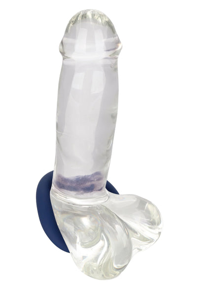 Doorzichtige glijhuls met donkerblauwe cockring rondom de basis.