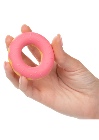 Beste vandaag nog: Naughty Bits Dickin’ Donuts Silicone Donut Cock RIng by CalExotics - bij Happytoys