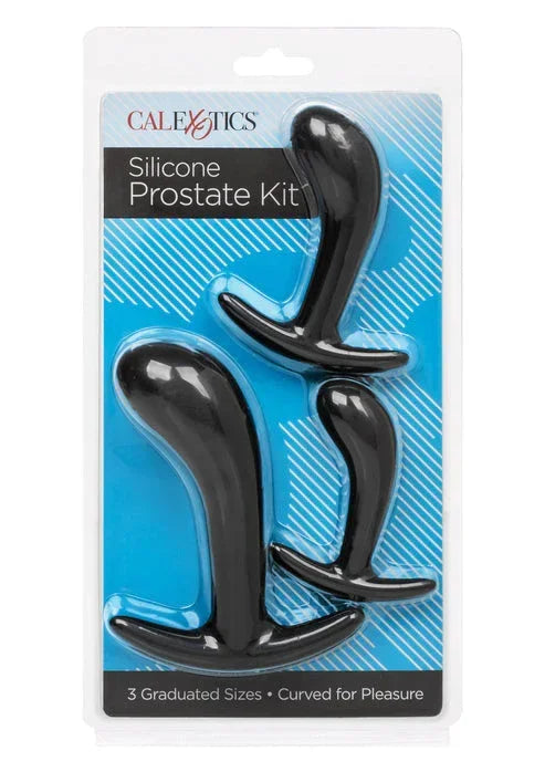 Verpakte CalExotics Siliconen Prostate Kit met drie gebogen plugs, mat zwart