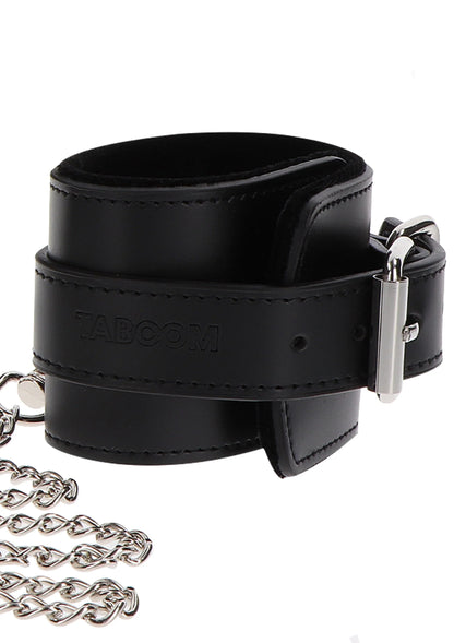 Bestel: Heavy Collar and Wrist Cuffs - bij Happytoys: de erotische sex webshop | liever Happy dan Easy ⭐⭐⭐⭐⭐