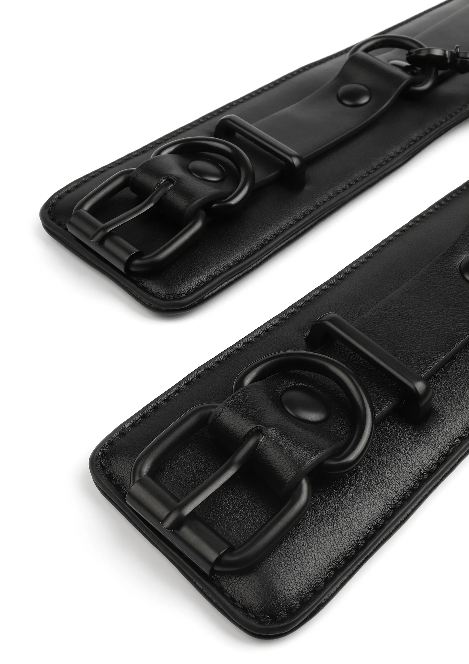 24000_BLACK_06 | bestel discreet online bij Happytoys, de erotische webshop geleid door een vrouw.