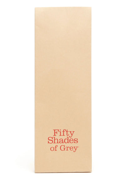 Beige doos met rode opdruk Fifty Shades of Grey