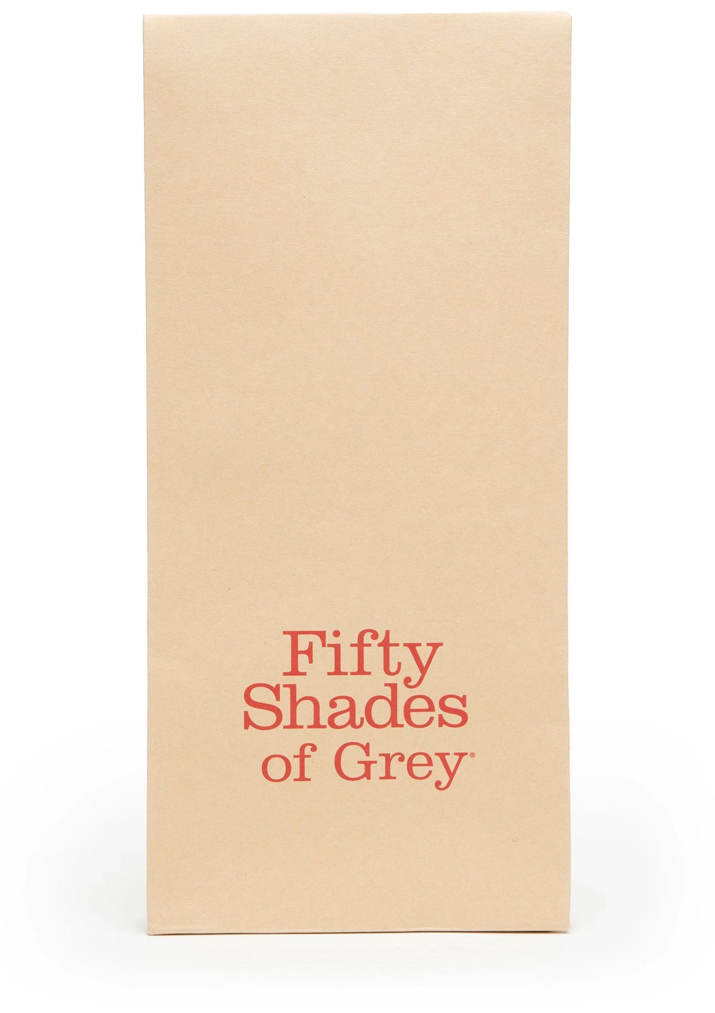 Beige productdoos met rode 'Fifty Shades of Grey' tekst