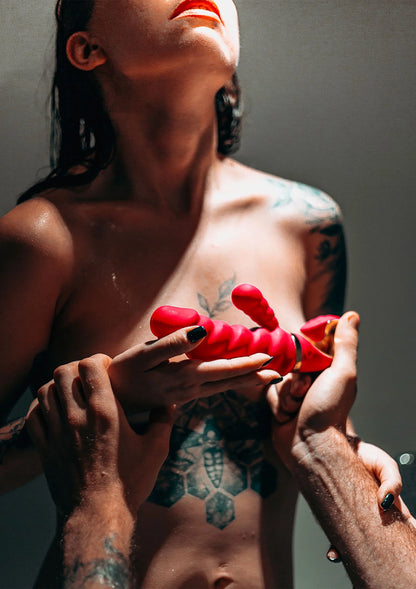 30521_RED_09 | bestel discreet online bij Happytoys, de erotische webshop geleid door een vrouw.