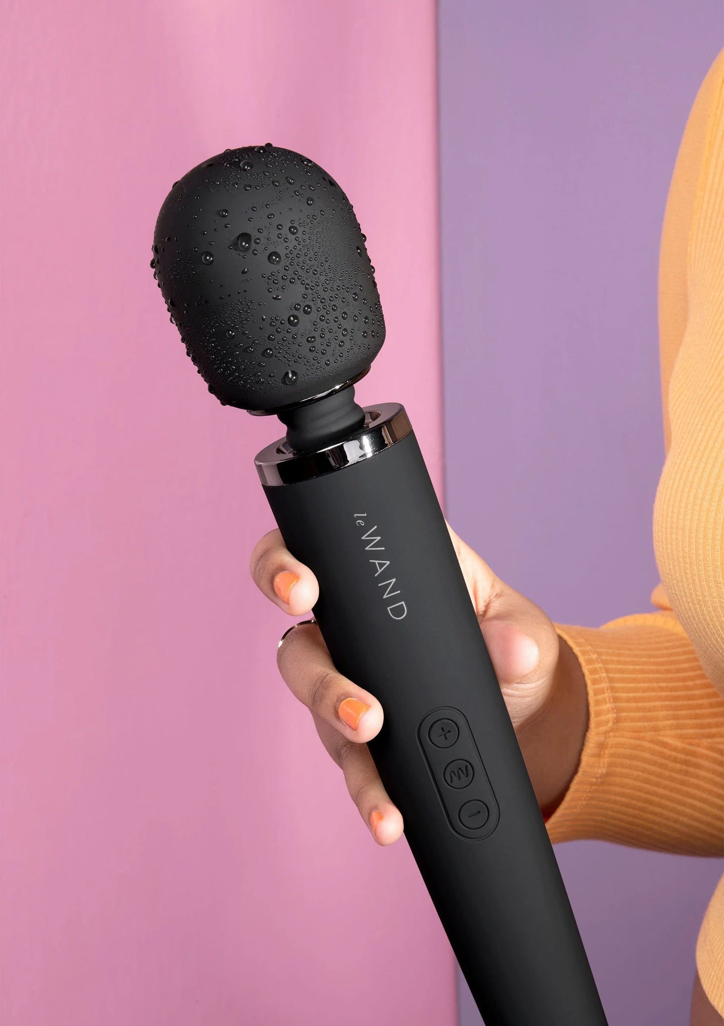 Beste vandaag nog: Rechargeable Massager by Le Wand - bij Happytoys Sexshop: Toys for Feeling Happy & Easy 😊