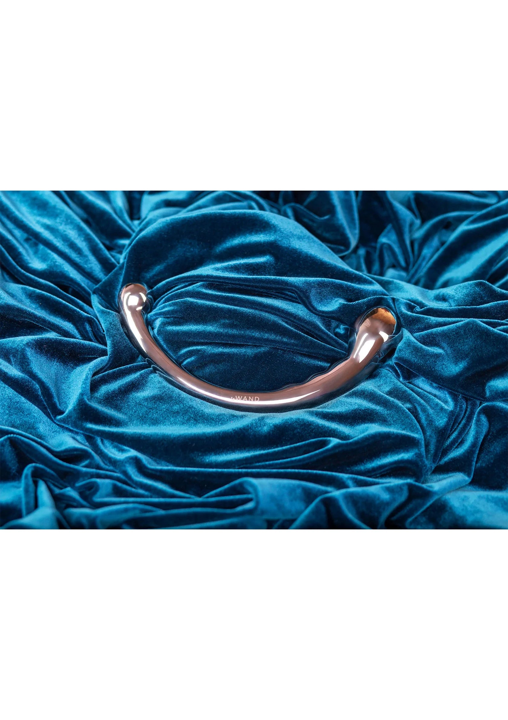Beste vandaag nog: Chrome Hoop butplug by Le Wand - bij Happytoys