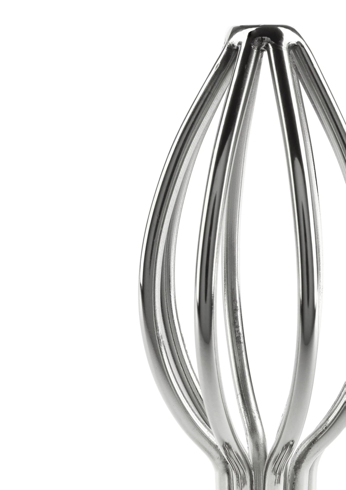 Ronde metalen wire plug met glanzende lussen en ringrand