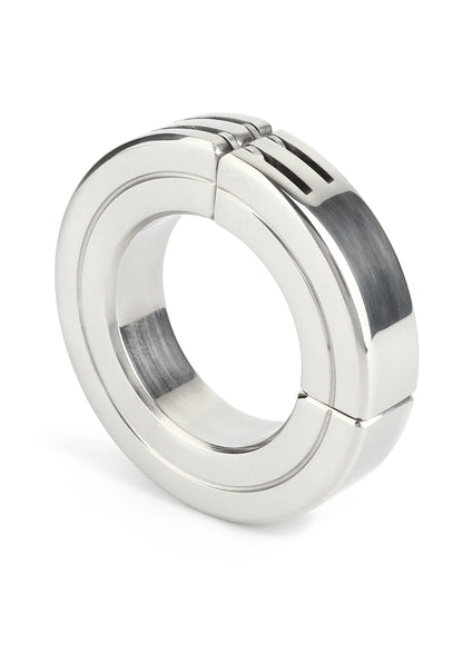 Magnetische cockring van zilverkleurig metaal, scharnierconstructie
