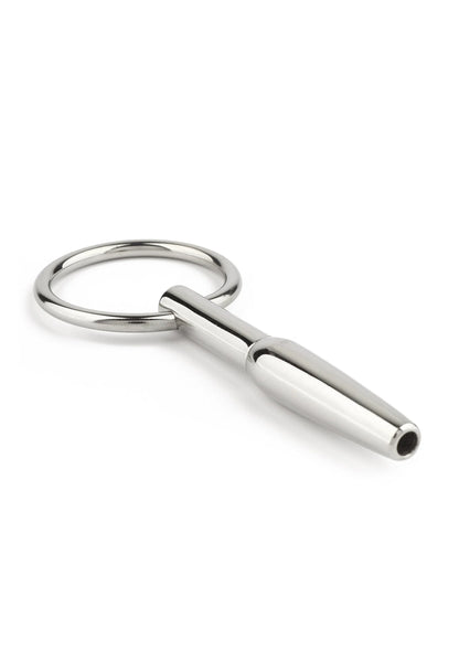 Urethrale open plug van metaal met ring en afgeronde steel, glanzend zilver.