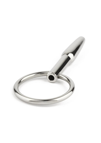 Urethrale open plug met metalen ring en punt, glanzend zilver met opening.
