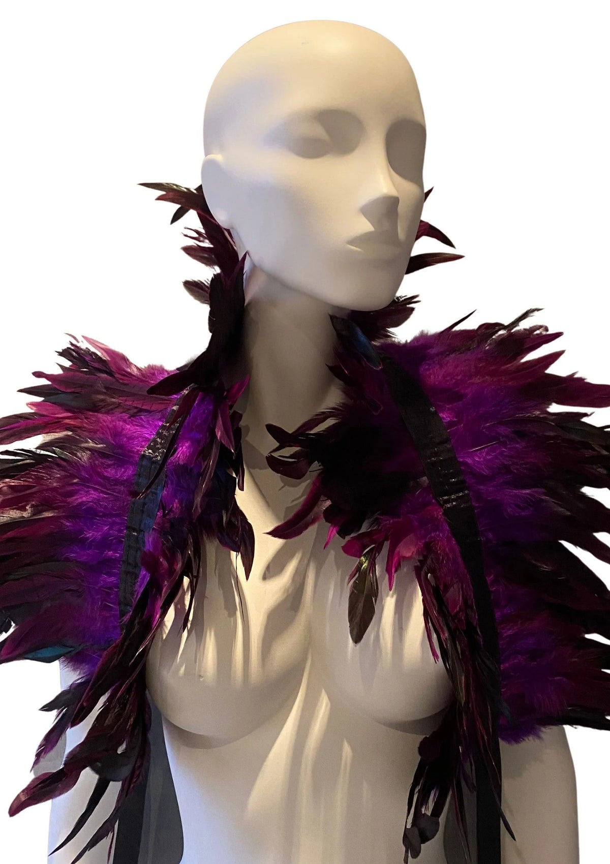 Bestel: Feather Shoulder Wrap - bij Happytoys: de erotische sex webshop | liever Happy dan Easy ⭐⭐⭐⭐⭐