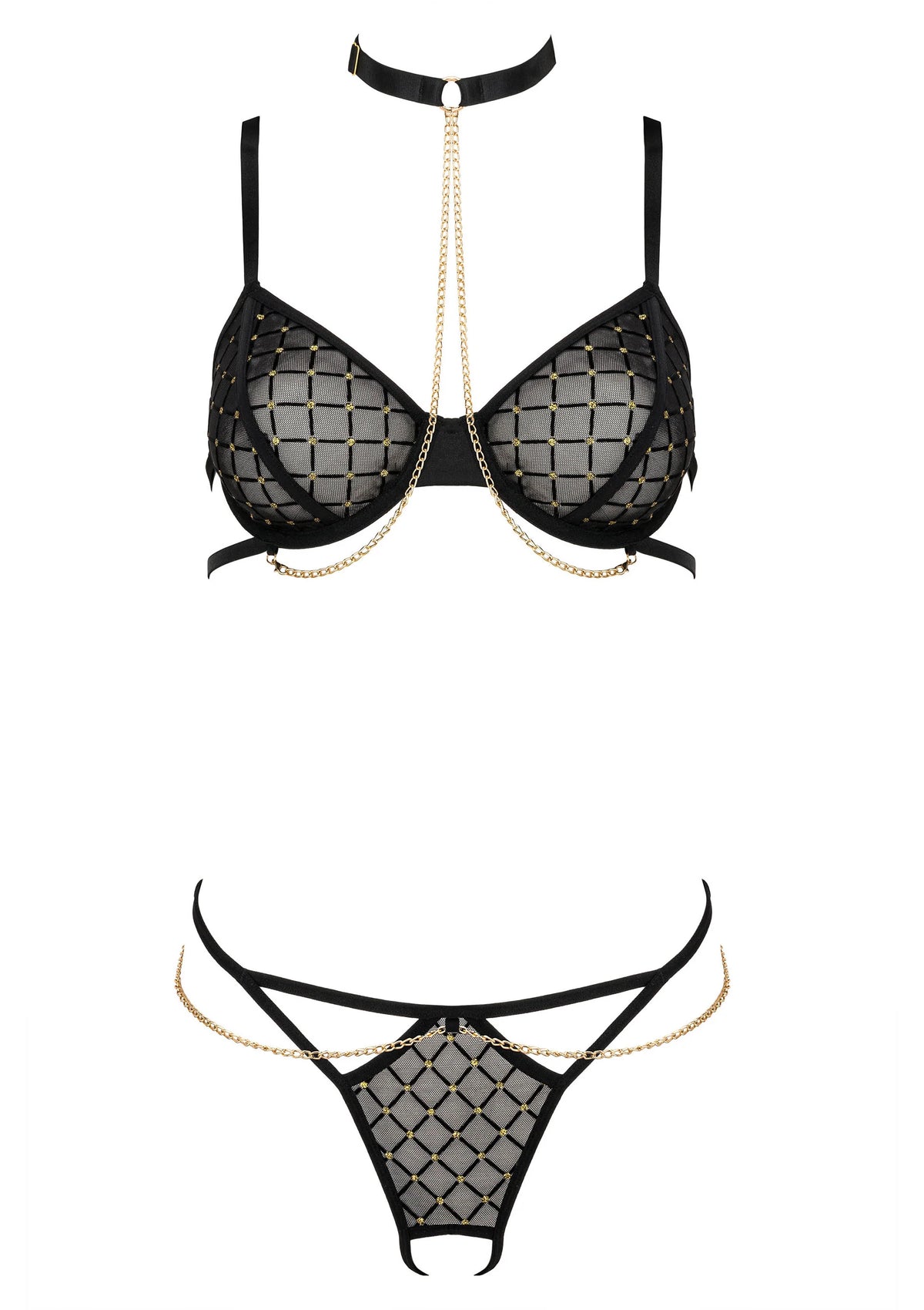 Zwarte lingerie set op platte ondergrond: beugel-bh en string met ruitpatroon, ketting
