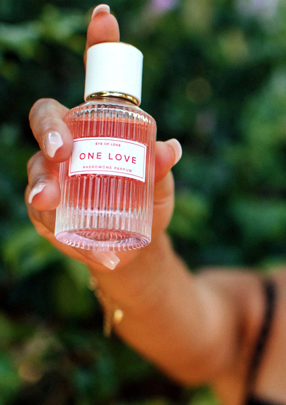 93931_ONELOVE_04 | bestel discreet online bij Happytoys, de erotische webshop geleid door een vrouw.