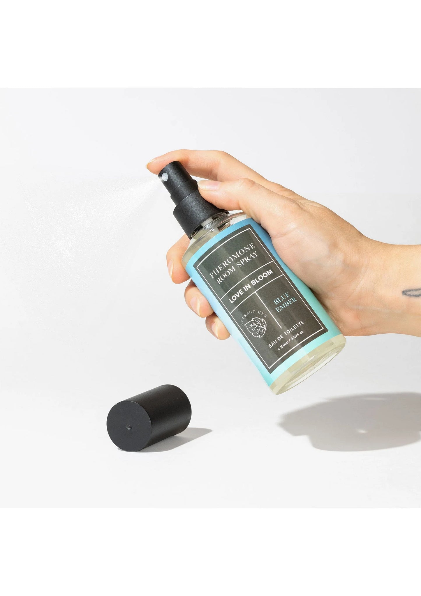 Room Phero Attract Her 150 ml by Eye of Love Bloom