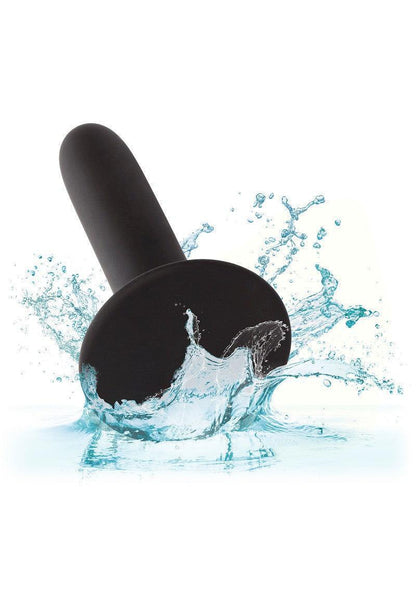 Zwarte siliconen pegging plug met waterdruppels rondom
