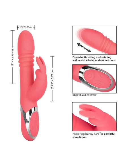 Roze konijnvibrator met afmetingen en close-up van metalen bedieningsring