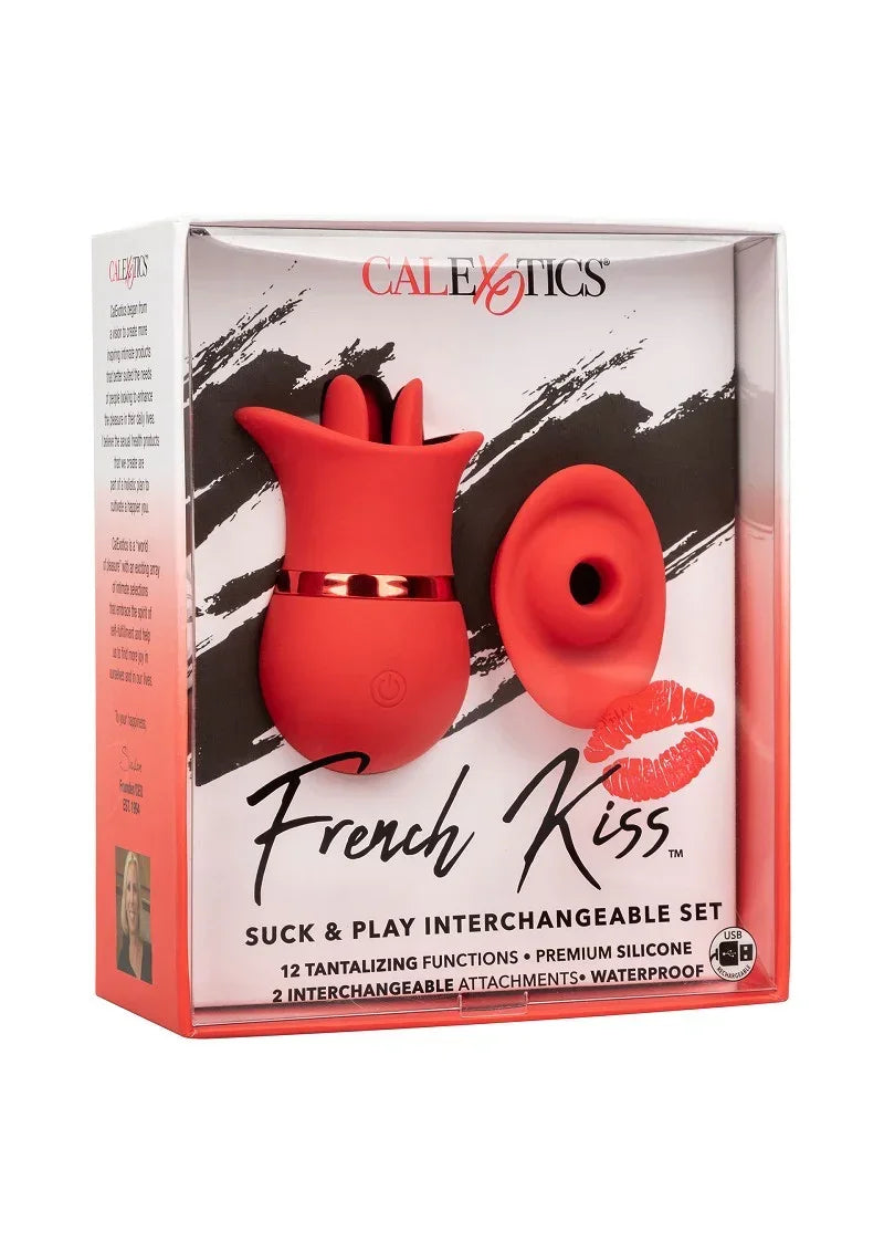 CalExotics French Kiss set in doos met twee rode zuigaccessoires.