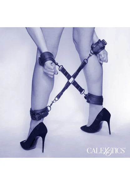 Nocturnal Hog Tie by CalExotics - Happytoys Sexshop: online sex shop for Feeling Happy & Easy 😊 - Discreet geleverd